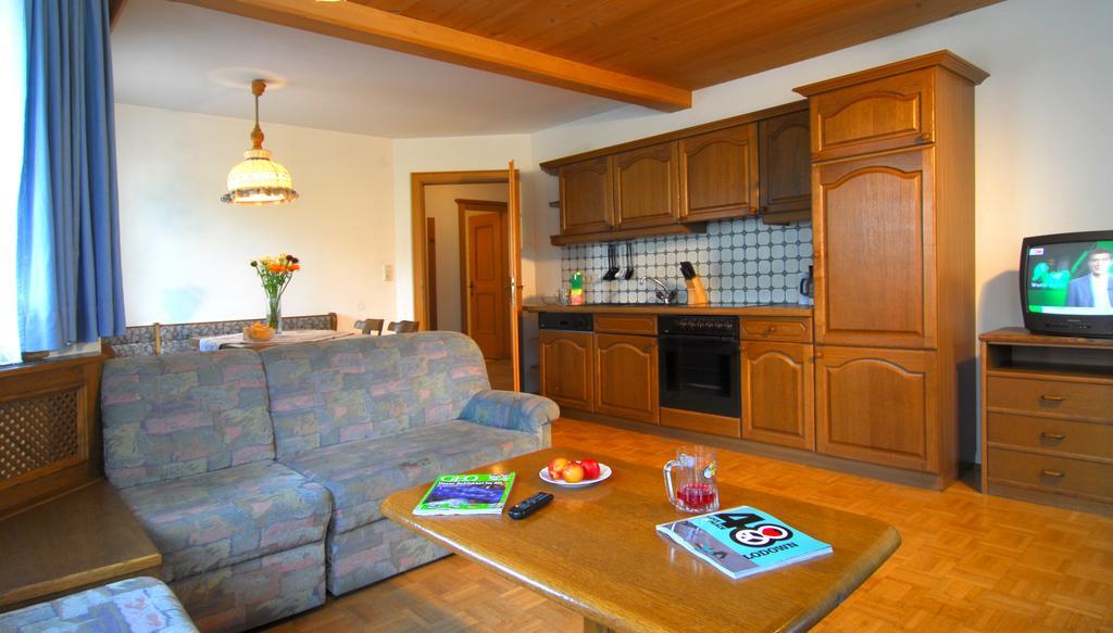 Zillertal Apartments Hippach Kamer foto